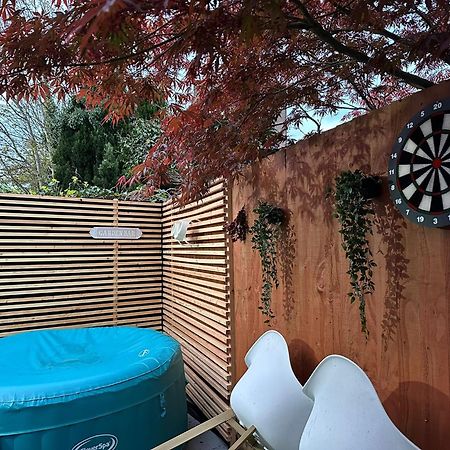 1 Bedroom Apartment With Hot Tub In Кардіфф Екстер'єр фото